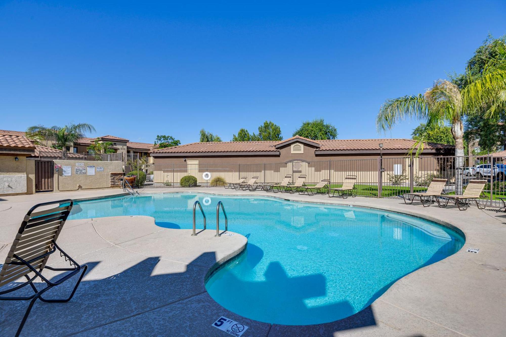 Mesa Condo With Private Patio And Grill Pool Access! Exterior photo