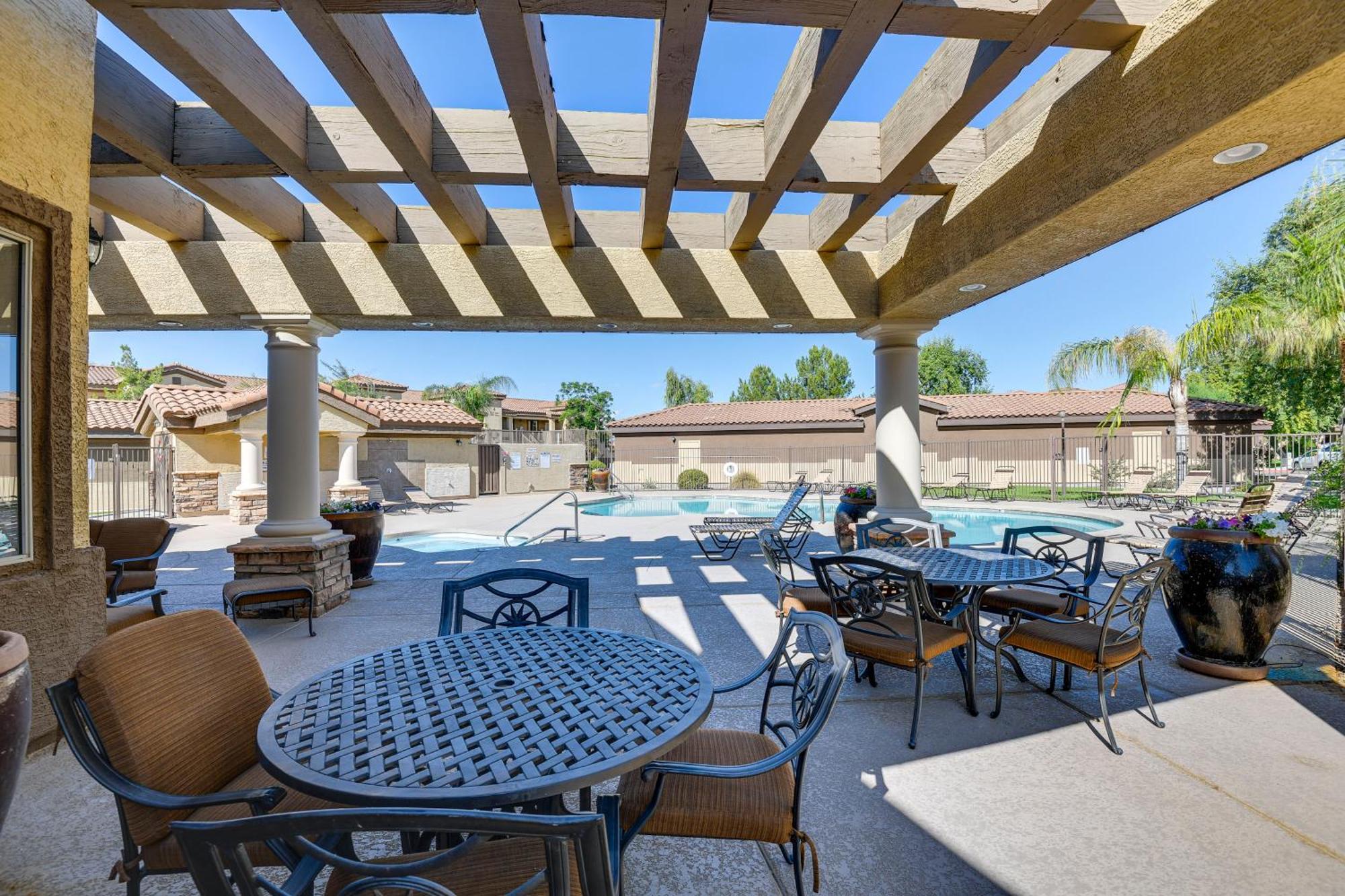Mesa Condo With Private Patio And Grill Pool Access! Exterior photo